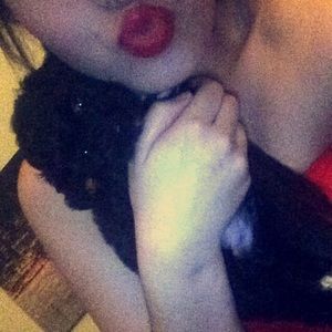 Meet your Posher, Andrea