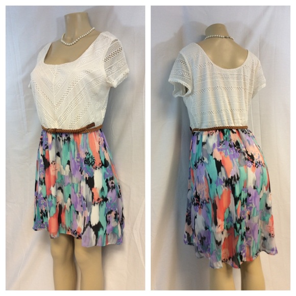 LILY ROSE MULTICOLORED ABSTRACT DESIGN DRESS NWT - Picture 2 of 4