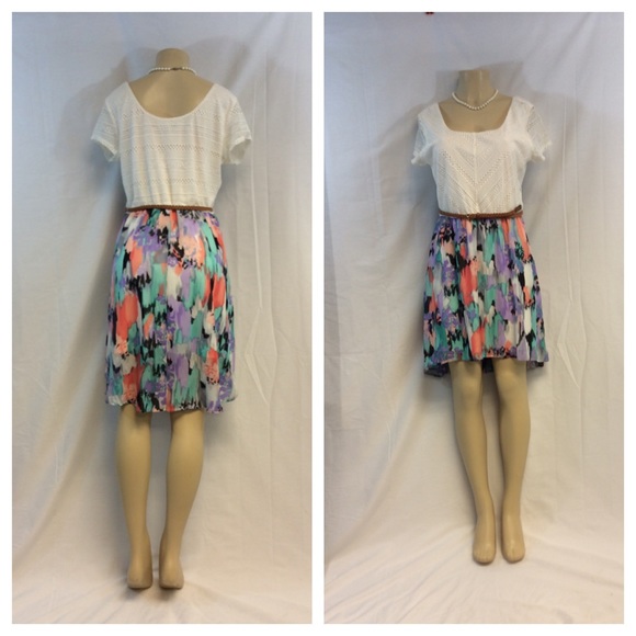 LILY ROSE MULTICOLORED ABSTRACT DESIGN DRESS NWT - Picture 4 of 4