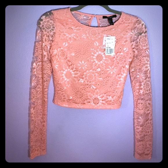 Forever 21 Tops - Pink lace crop top