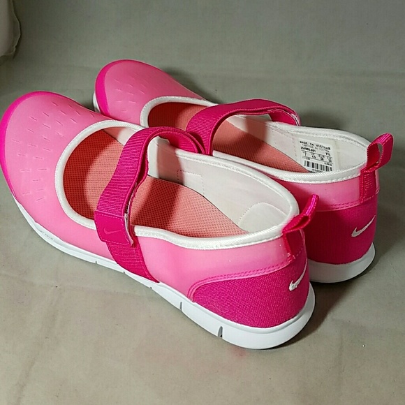 Nike NIKE Sz 7 Patent Sparkley Pink Mary Janes Shoes from ! lynne's