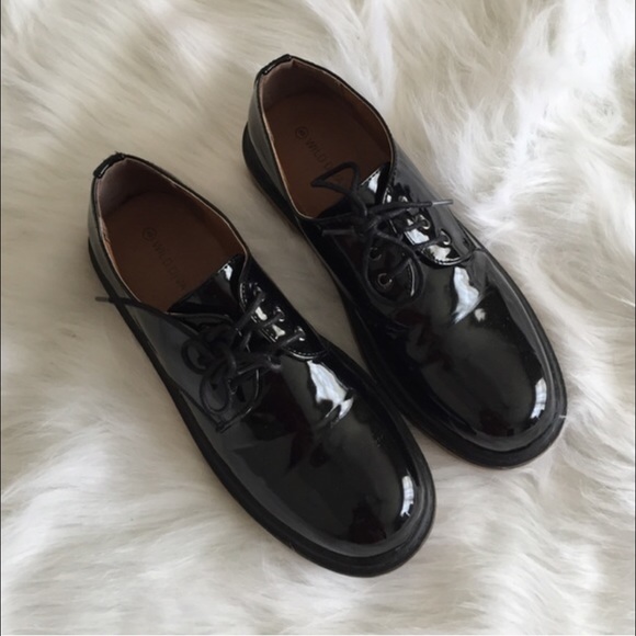Black oxfords