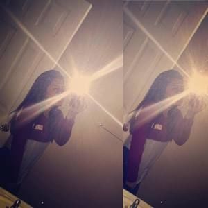 Meet your Posher, Kayla