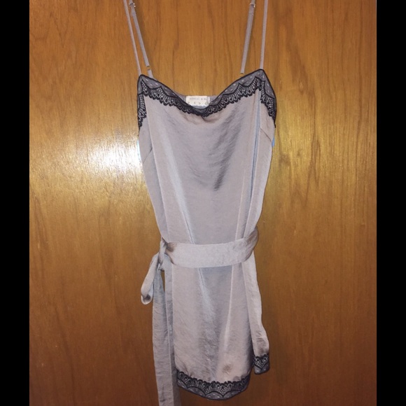 CLEARANCE UO Kimchi Blue Lace Shimmer Camisole