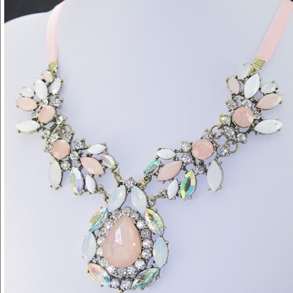 Embellished necklace