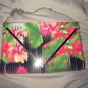 ALDO summer chain clutch