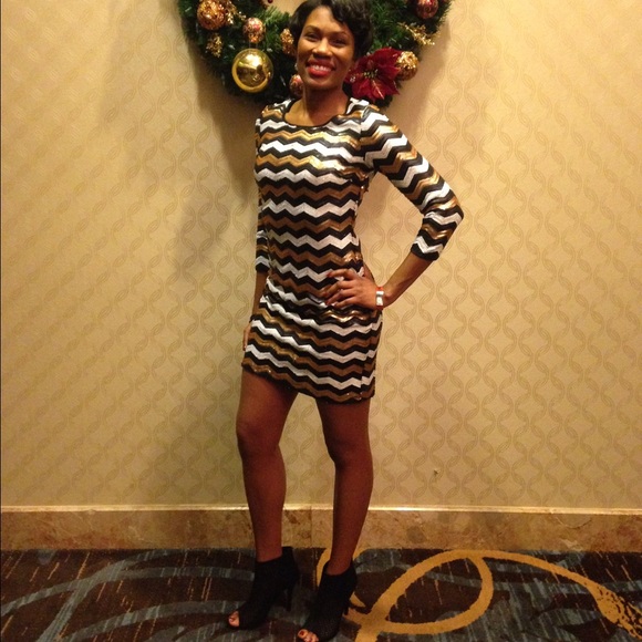 Meet your Posher! - Picture 2 of 3