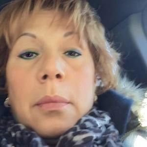 Meet your Posher, Iris