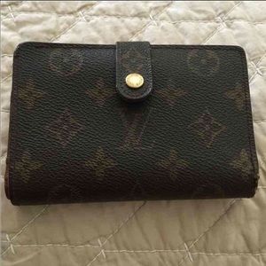 Louie Vouton wallet