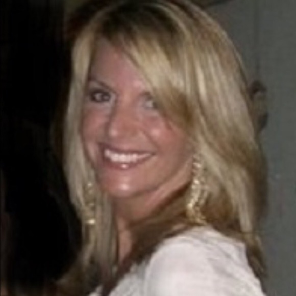 Meet your Posher, Elizabeth - Picture 1 of 1