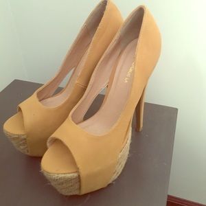 Pair of 4 inch heels that have never been worn.