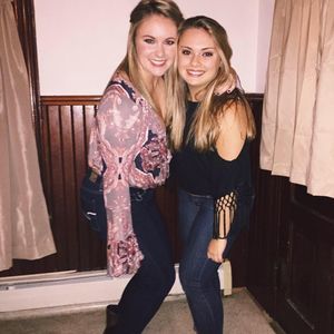 Meet your Posher, Emily