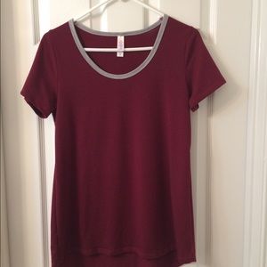 Xs Classic Tee by LuLaRoe Burgandy