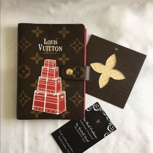 Sold!!!!Authentic LV small agenda