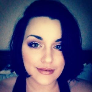 Meet your Posher, Cassandra