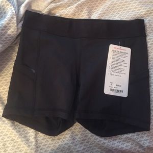 Lulu lemon what the sport short