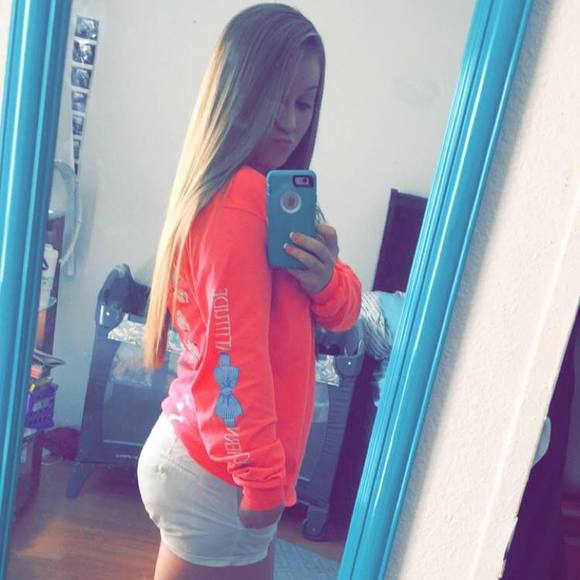 Meet your Posher, Hallie