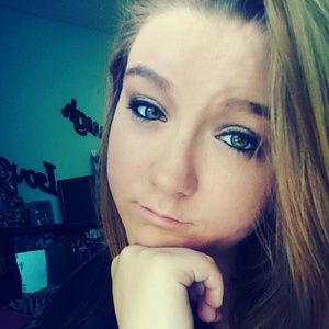 Meet your Posher, Whitney