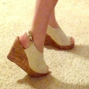 Cream lace wedges size 9M