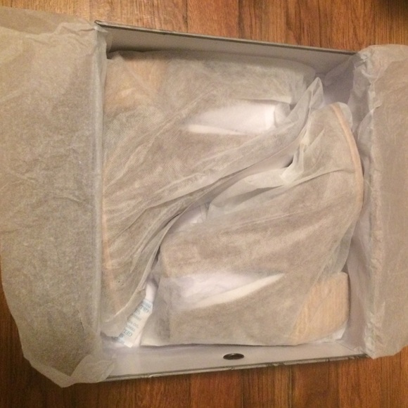 🐠🐠sold sold🐠🐠Jeffrey Campbell Orwell 2 - 8 - Picture 3 of 4