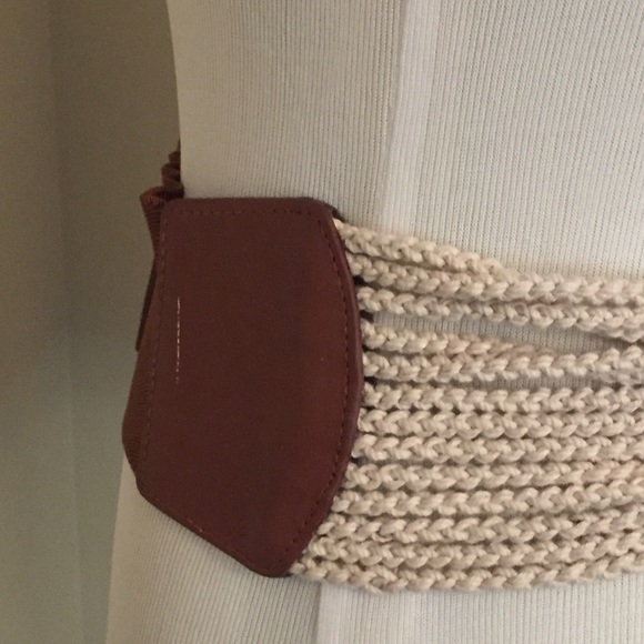 Nautical Rope Adjustable Double Snap Belt. - Picture 3 of 4