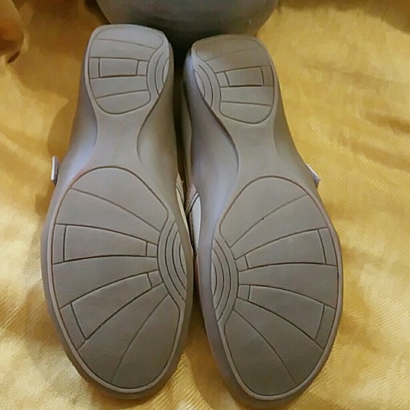 NWOT Lifestride Shoes - Picture 4 of 4