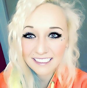 Meet your Posher, Sierra