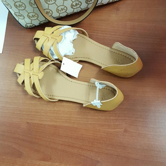 🚨LAST PAIR🚨Huarache Sandals size 9 - Picture 3 of 3