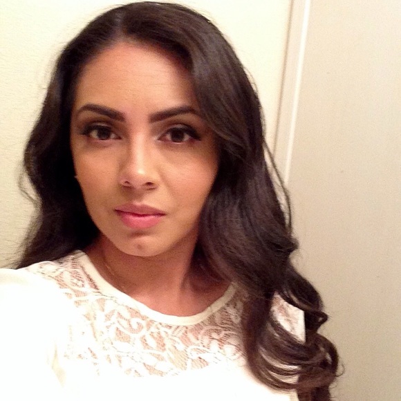 Meet your Posher, Daisey