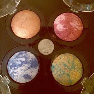 4 New Jesse's Girl Baked Eyeshadows