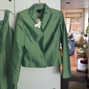 Size 4 nwt short Ann Taylor green silk jacket