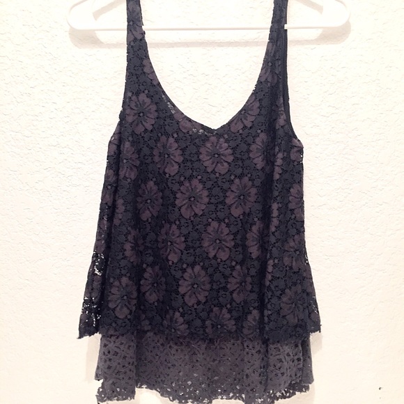 Black lace tank - Picture 1 of 2