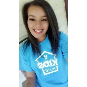 Meet your Posher, Sierra