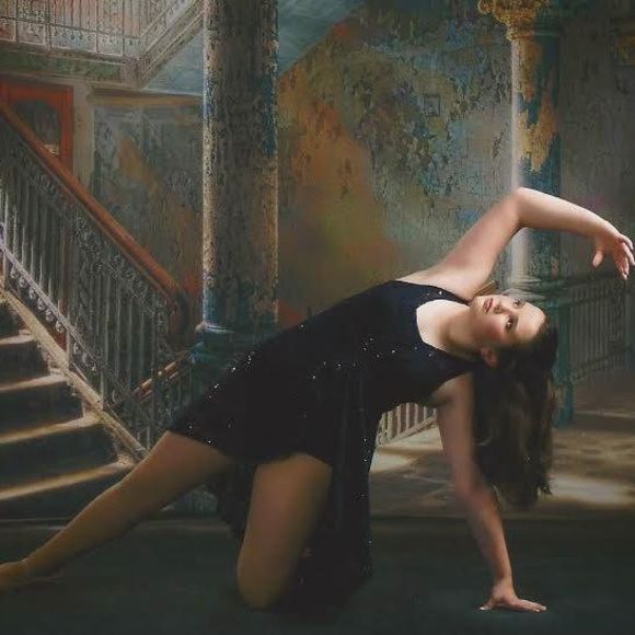 Meet your Posher, Susan - Picture 1 of 1