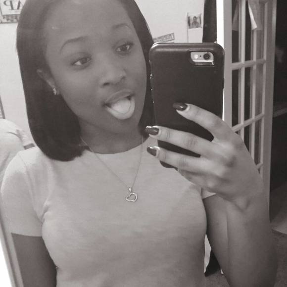 Meet your Posher, Tynece