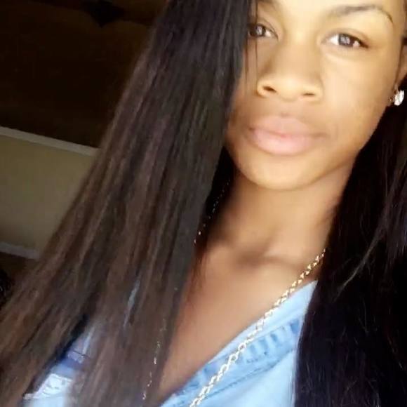 Meet your Posher, Tazah