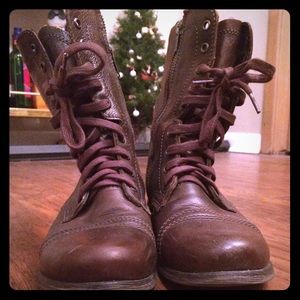 Size 9 Steve Madden Boots