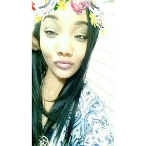 Meet your Posher, Michaela