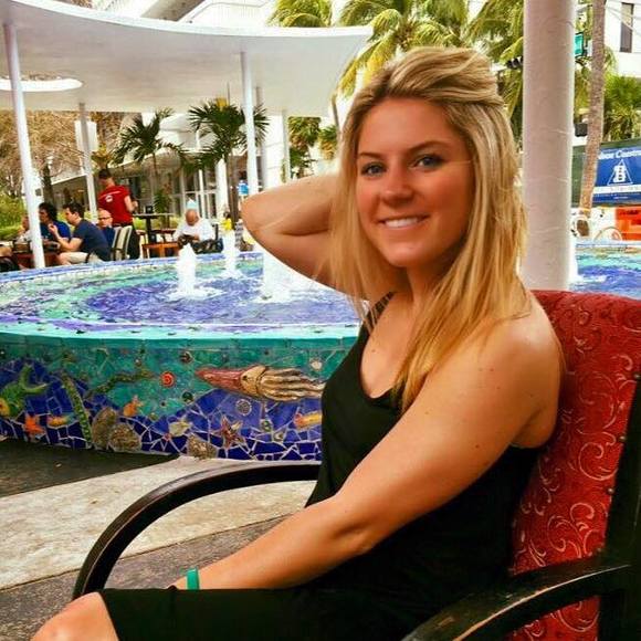 Meet your Posher, Lauren