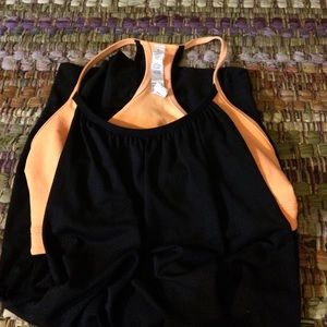 Lulu lemon tank size 6 still has clothing tag