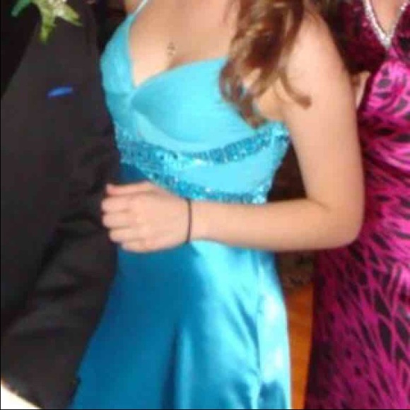 Turquoise formal gown - Picture 4 of 4