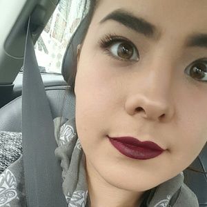 Meet your Posher, Rebecca