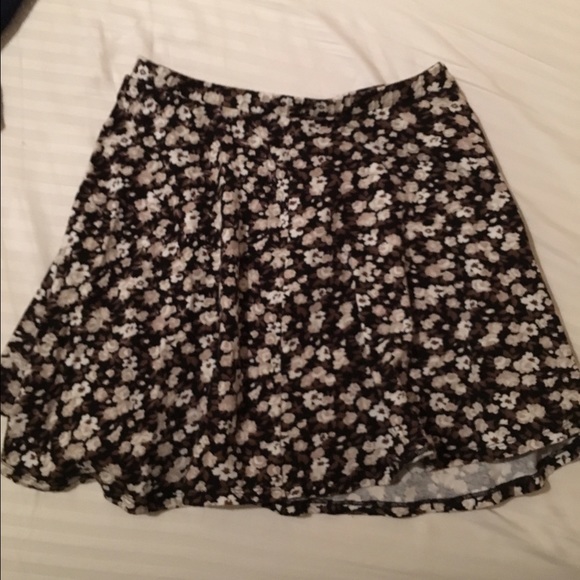 Pacsun floral flowy skirt