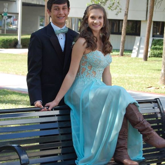 Meet your Posher, Lizzy - Picture 1 of 1