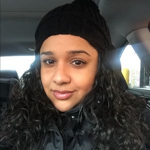 Meet your Posher, Adria