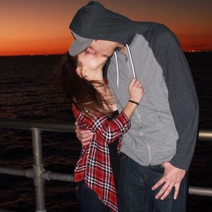 Meet your Posher, Taina