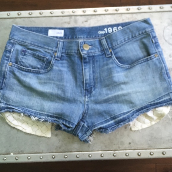 Shorts gap