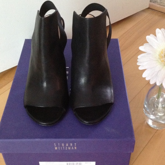 💯 Authentic Stuart Weitzman Fronton Shoes NWT - Picture 1 of 4