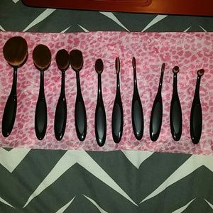 10pc Oval Makeup Brush Set Brand New