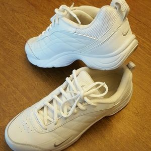 Woman's Nike Shoes